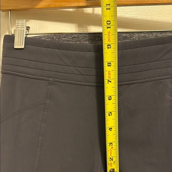 lululemon athletica Gray Leggings #110 - Picture 8 of 10